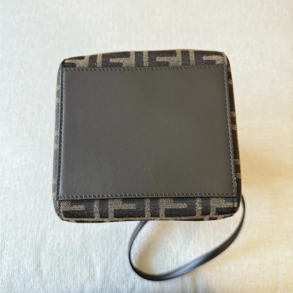 Fendi Origami Mini - Picture 4 of 7